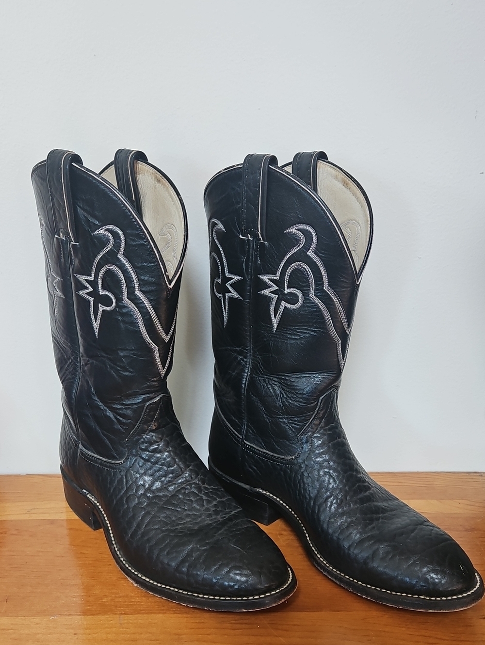 Hondo Boots Black Leather Western Cowboy Boots with White Stitching